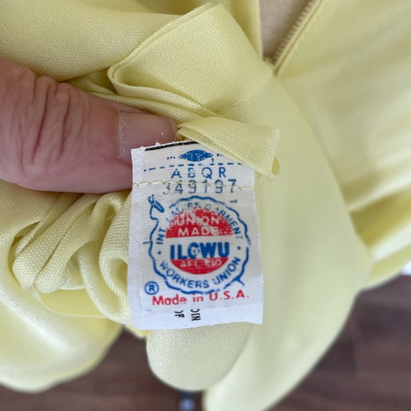 Vintage 70s Yellow Flutter Sleeve Dress - Picture 8 of 11